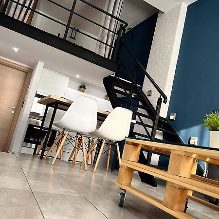 48 Downtown Lofts Apartment เนอาเปรามอส ภายนอก รูปภาพ