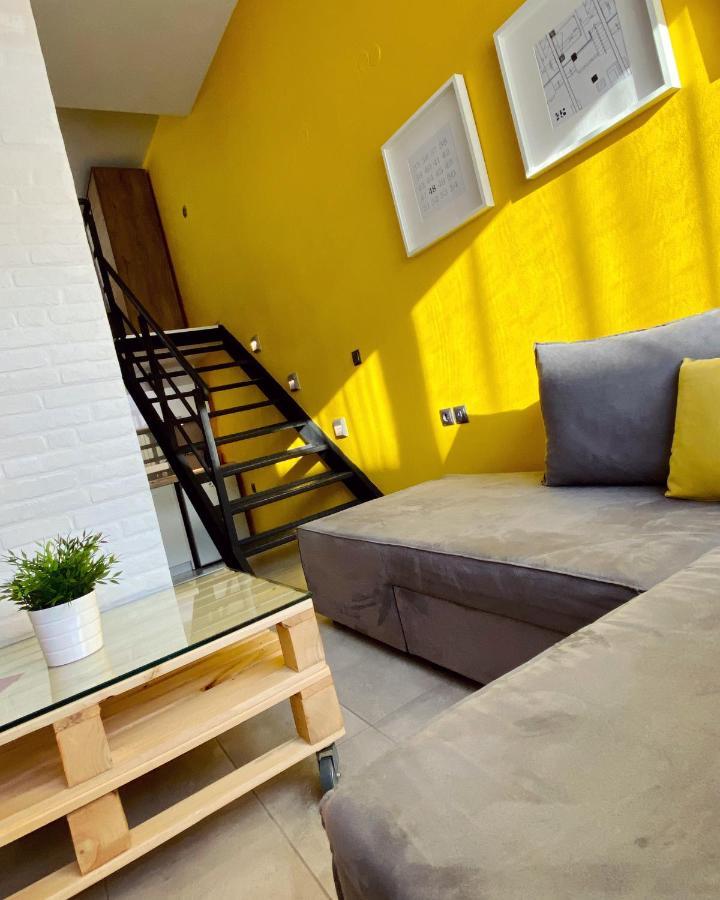 48 Downtown Lofts Apartment เนอาเปรามอส ภายนอก รูปภาพ
