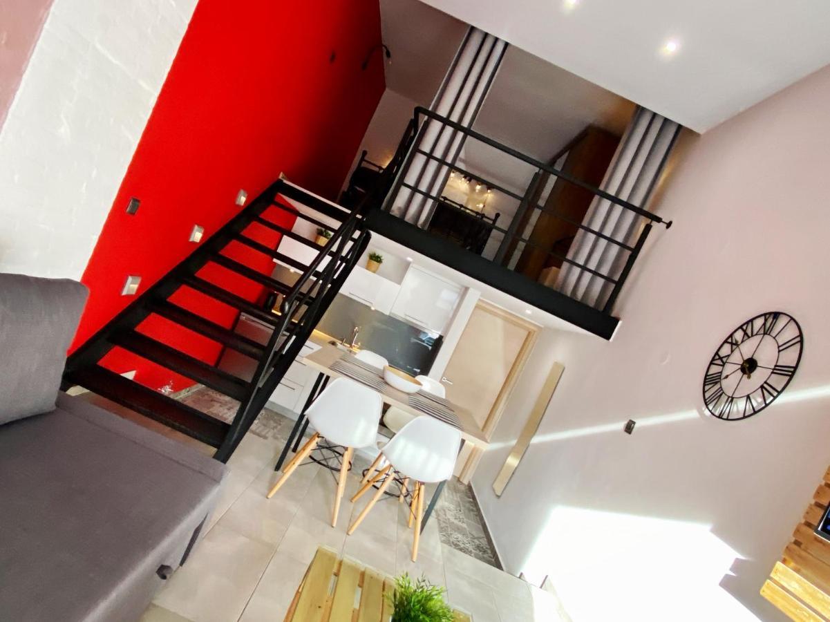 48 Downtown Lofts Apartment เนอาเปรามอส ภายนอก รูปภาพ