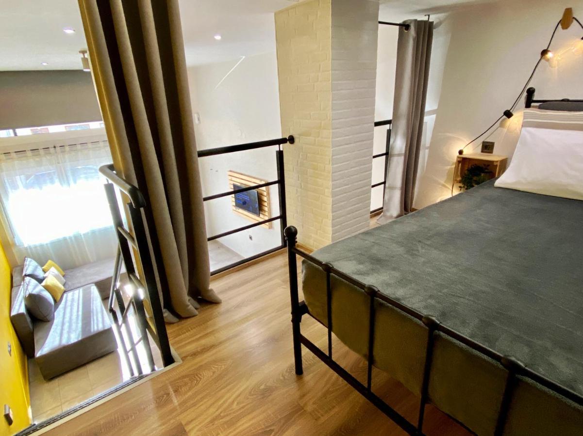 48 Downtown Lofts Apartment เนอาเปรามอส ภายนอก รูปภาพ