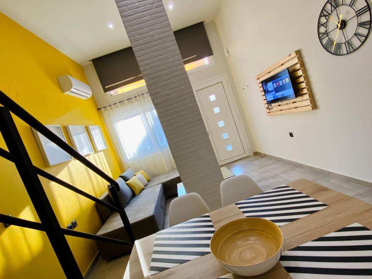 48 Downtown Lofts Apartment เนอาเปรามอส ภายนอก รูปภาพ