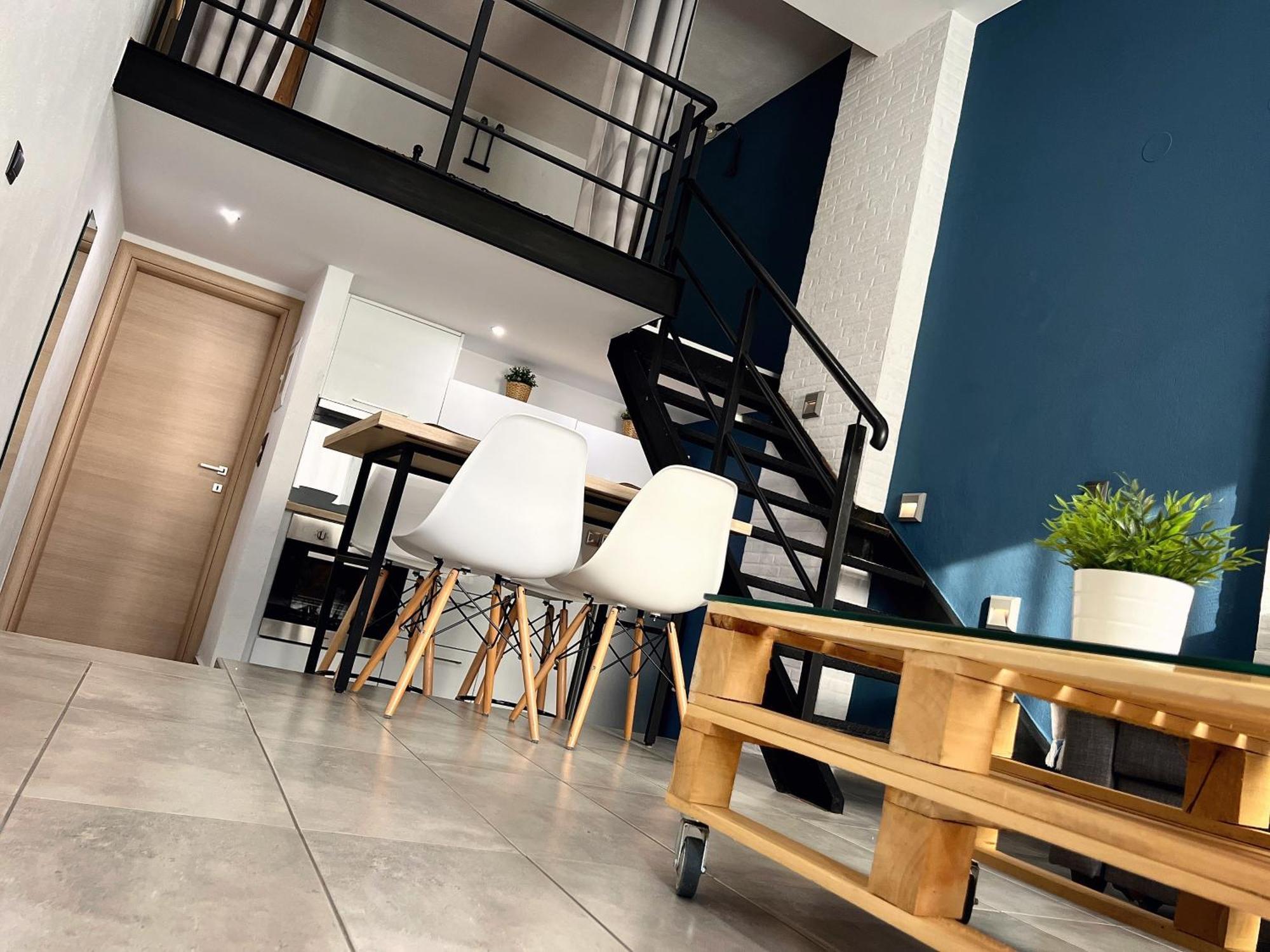 48 Downtown Lofts Apartment เนอาเปรามอส ภายนอก รูปภาพ