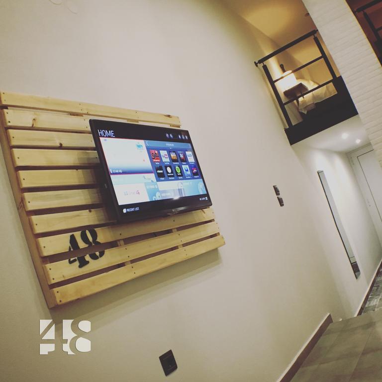 48 Downtown Lofts Apartment เนอาเปรามอส ภายนอก รูปภาพ