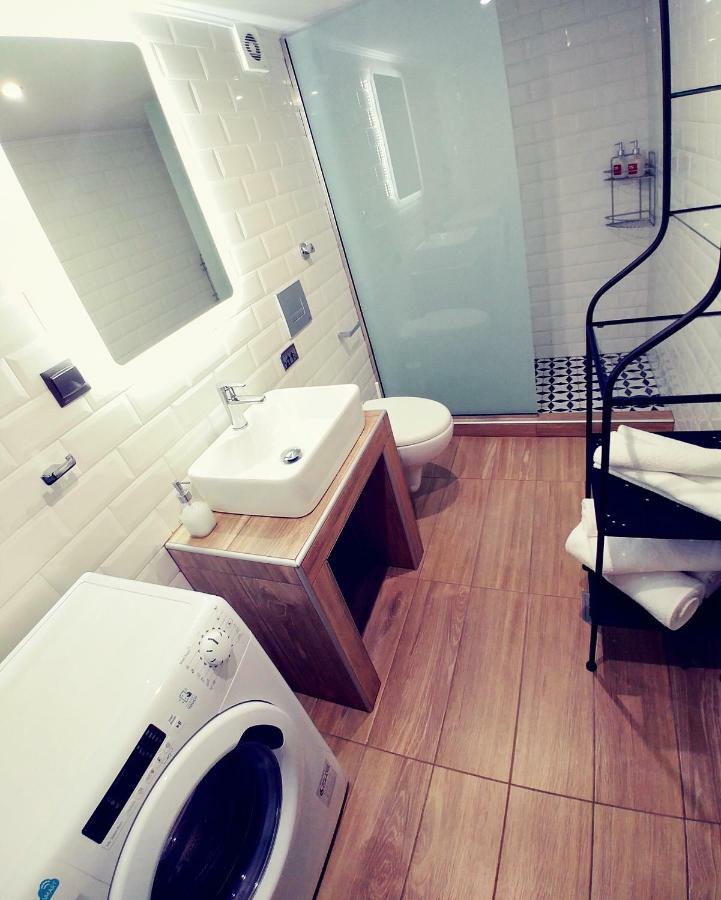 48 Downtown Lofts Apartment เนอาเปรามอส ภายนอก รูปภาพ
